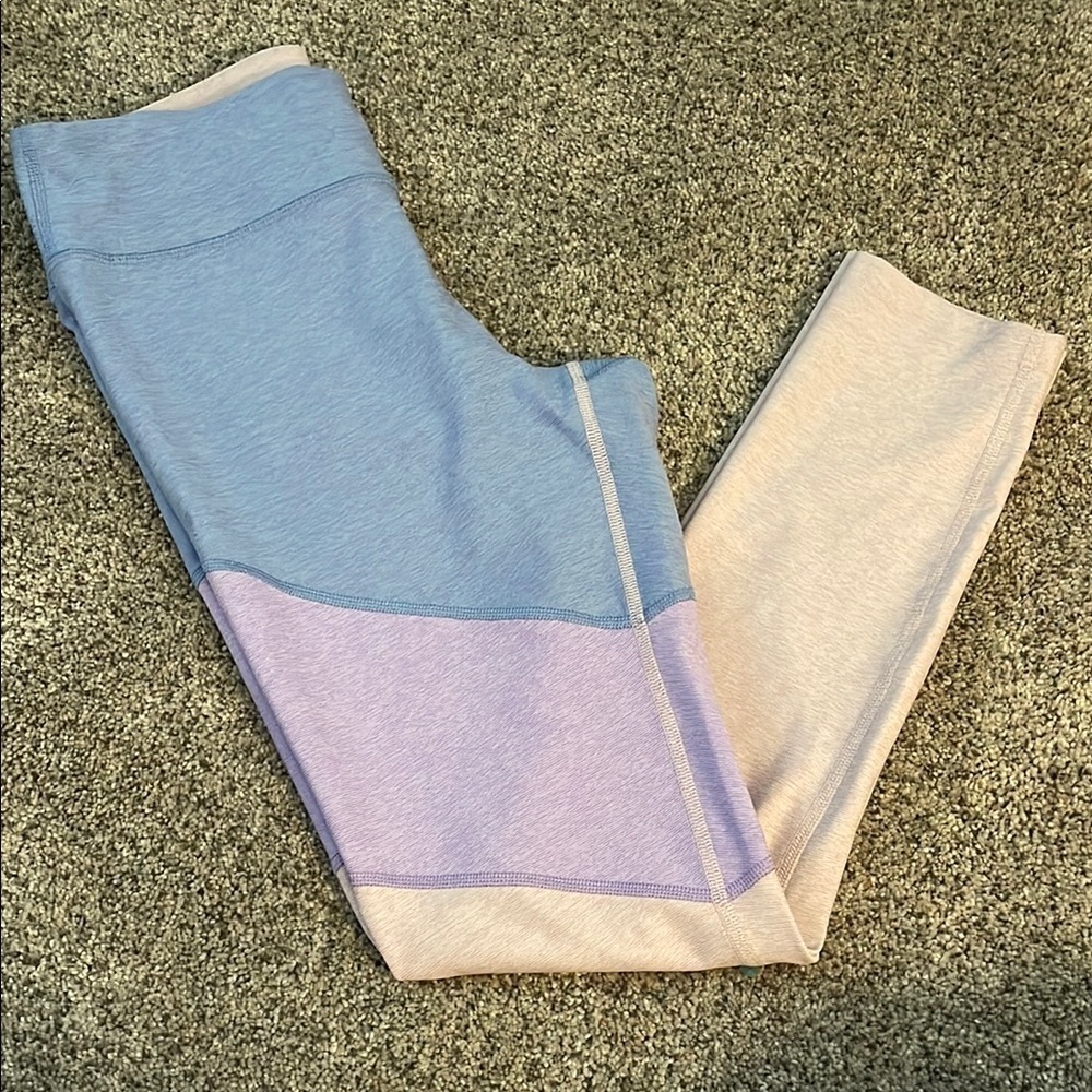 Outdoor voices pastel color block leggings medium